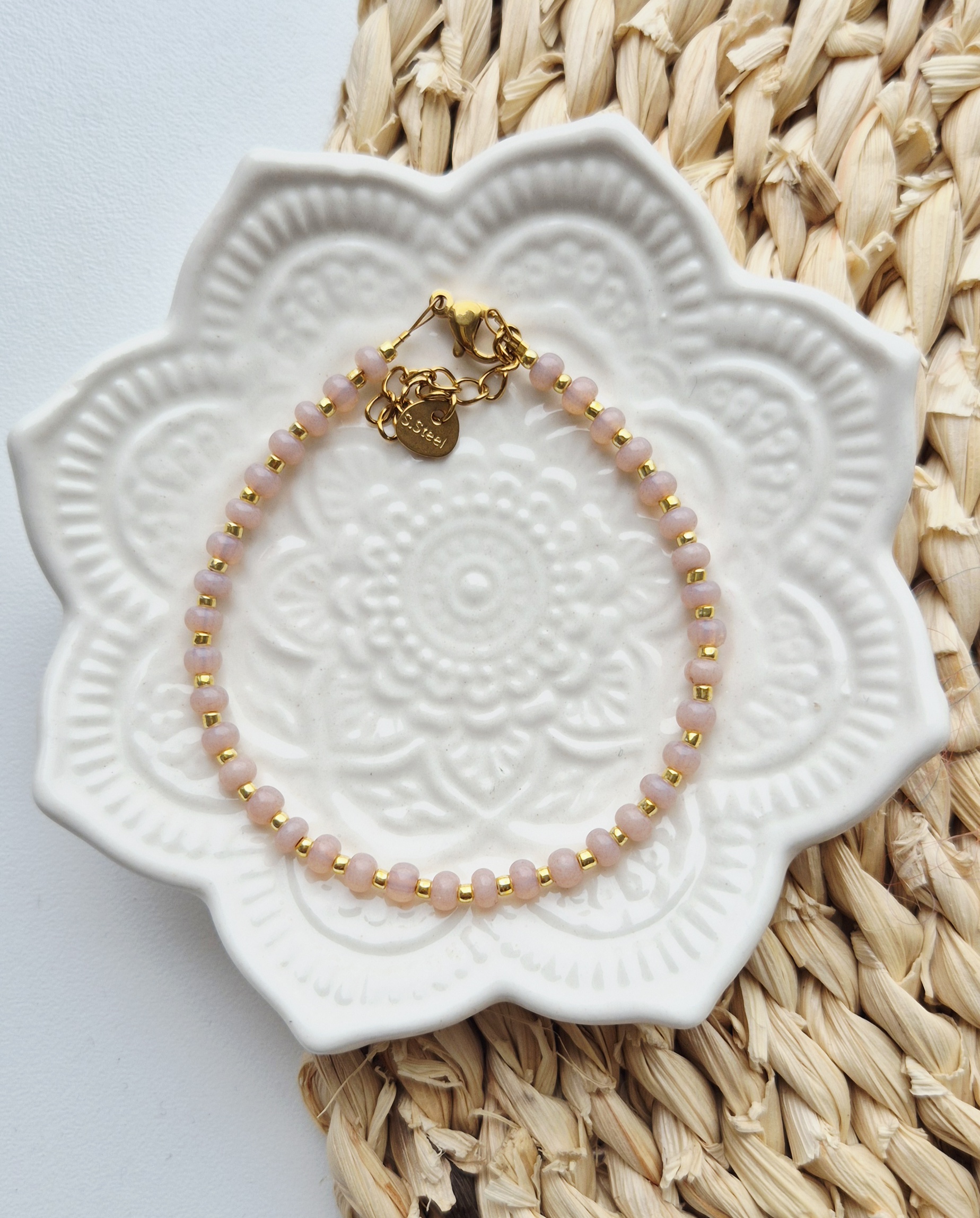 Label ZeeV armbandje milky rose