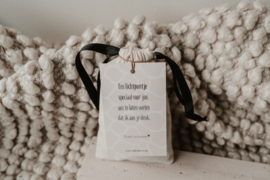 Stoffen zakje met kaartje "lichtpuntje voor jou" | met rustik lys kaarsjes