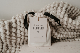 Stoffen zakje met kaartje "jij bent een topper" | met sleutelhanger jij bent een topper