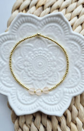 Label ZeeV armbandje elastiek peach hartjes