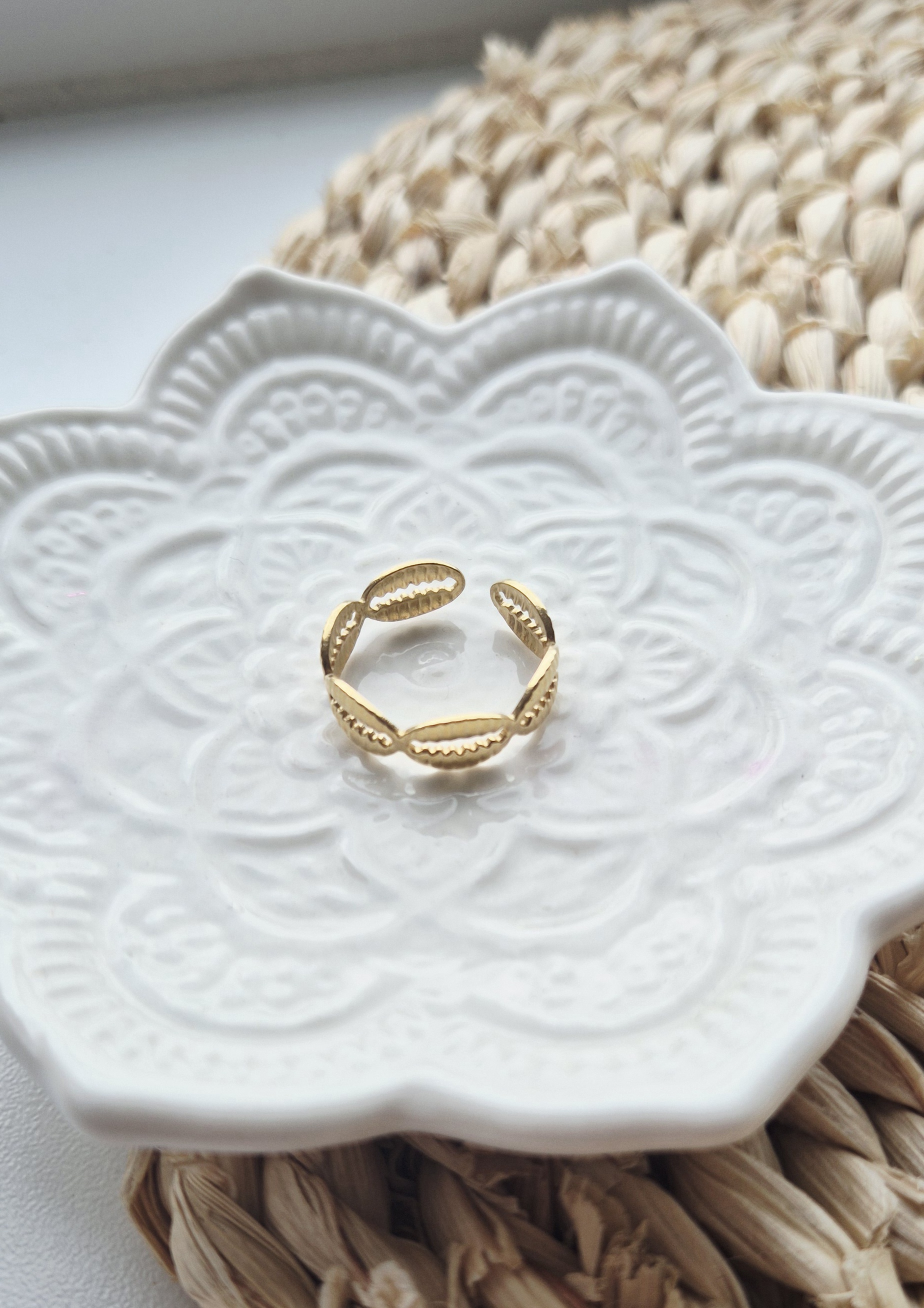 Label ZeeV ring schelpjes