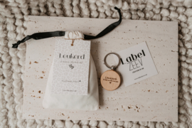 Stoffen zakje met kaartje "leukerd ik ben zo blij met jou" | met sleutelhanger leukerd