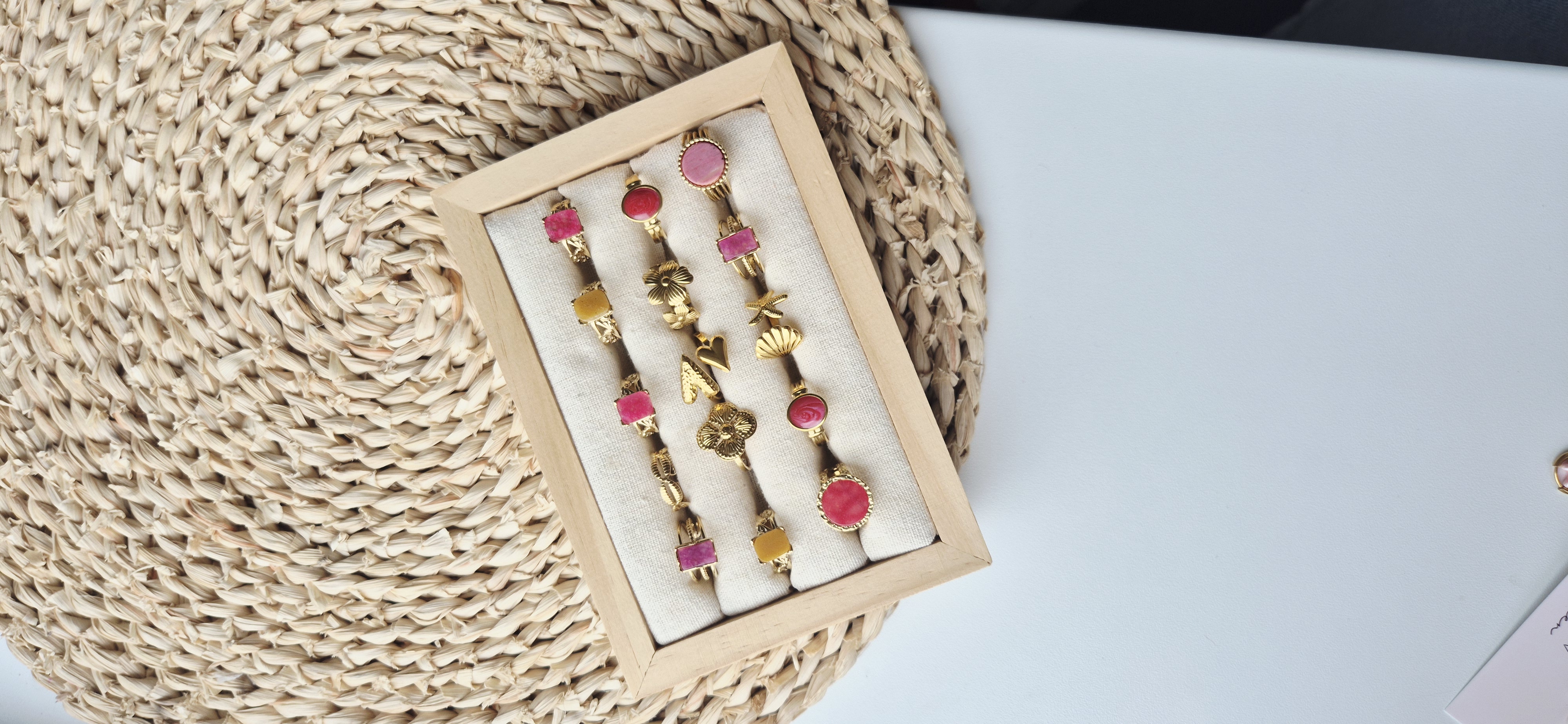 Label ZeeV ring bloemen