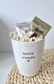 Mok "liefste vriendin" ingepakt