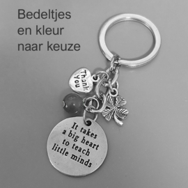 Beste Meester cadeau - IT TAKES A BIG HEART TO TEACH LITTLE MINDS - cadeau school leerkracht kinderdagverblijf - met kaartje en zakje.