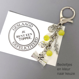 GRADUATE - Geslaagd examen diploma cadeau Clip-On hanger - in 9 kleuren