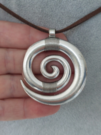 Grote Spiraal Vortex ketting Zilver - als choker of lange ketting