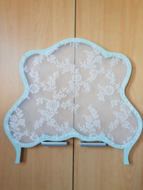 Oude brocante raamhor "bloemetjes"