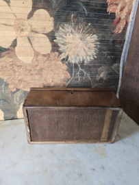 Antiek houten naaidoos speldenkussen