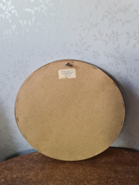 Oude frans brocante geborduurde dame in lijst