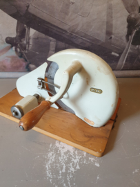 Oude snijmachine pede