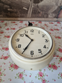 Vintage bakelieten klok metamec electric