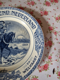 Antiek wandbord herrijzend Nederland 1945
