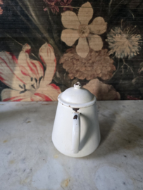 Wit emaille koffiepot