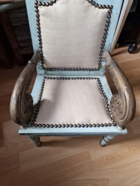 Klein brocante houten stoeltje