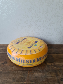Oude Milner decoratie dummy kaas