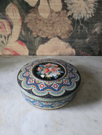 Antiek blikken kraaltjes koektrommel