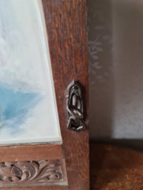 Oud deurtje geslepen glas beschermengel baby