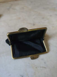 Antiek petit point beursje nr1