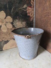 Grijs gewolkte emaille aardappelen emmer