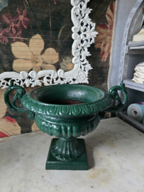Antiek groen gietijzeren tuinvaas oorvaas
