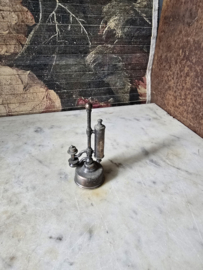 Puntenslijper petroleum lamp nr73