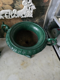 Antiek groen gietijzeren tuinvaas oorvaas