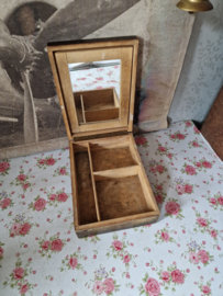 Oud houten scheerkistje