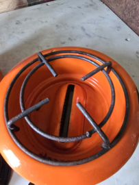 Oranje emaille eenpits petroleumstel
