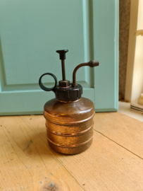 Oude koperen verstuiver nr3