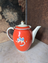 Antiek oranje creme emaille koffiepot