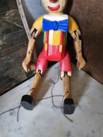Oude houten pinokkio pop