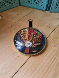 Vintage bolglas lijstje boeket droogbloemen
