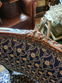 Oud brocante stoeltje