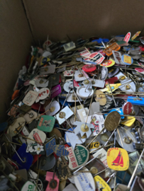 Verzameling antieke speldjes