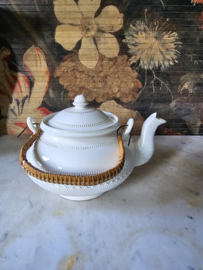 Antieke chocoladeketel petrus regout creamware