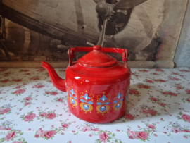 Rood emaille grandmere keteltje