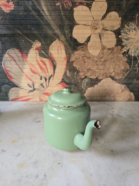 Reseda groen emaille theepot