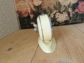 Vintage pastel geel metalen klokje