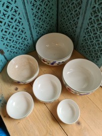 Oude set nestschalen Boch Belgie