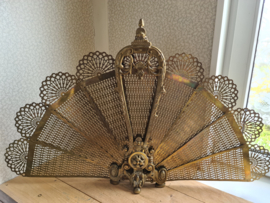 Antiek messing haardscherm vonkenvanger pauw
