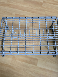 Oud metalen caravan opstapje De Witte