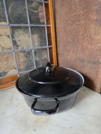 Zwart geëmailleerde gietijzeren braadpan