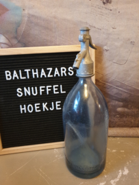 Vintage blauw glazen spuitfles sodafles