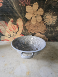 Grijs gewolkte emaille vergiet nr4