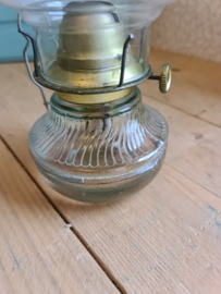 Oude glazen olielamp nr1