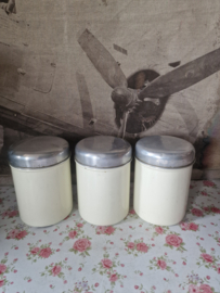 Creme emaille koffie thee suiker bussen