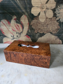 Gelakt houten tissuebox