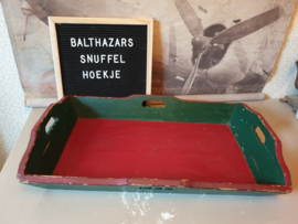 Oude rood groen houten mangelbak