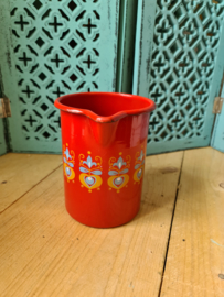 Rood emaille kannetje grand mere